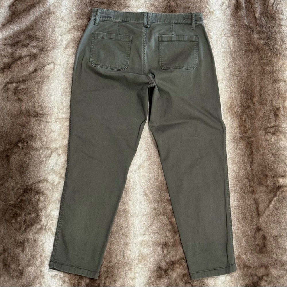 Jones New York Women’s Olive Green Chinos Size 8 - Picture 3 of 7